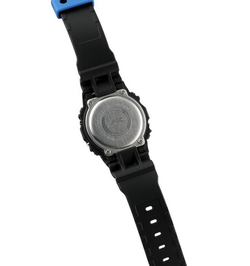 Baksidan av Casio G-Shock DW5600TT25-1 visar den graverade baksidan av boetten.