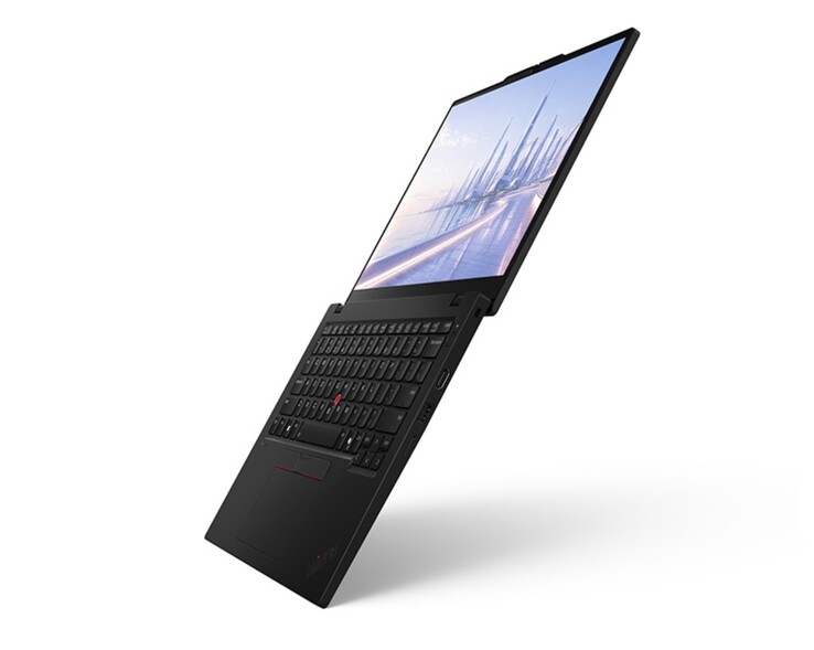 ThinkPad E13 AI 2026:s 180°-gående gångjärn gör att skärmen kan läggas helt platt