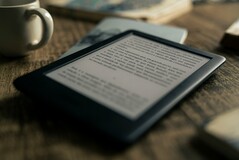 Om du menar allvar med att läsa är en Kindle inte en lyx ... det är det självklara nästa steget (Bildkälla: felipepelaquim på Unsplash)