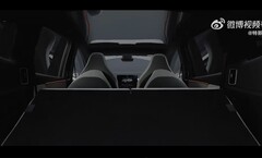 Interiör i nya Tesla Model Y L SUV (Bildkälla: Tesla on Weibo)