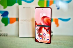 Motorola Moto G86 5G recension. Granskningsenhet tillhandahållen av Motorola Tyskland. Motorola Moto G86 5G recension. Granskningsenhet tillhandahållen av Motorola Tyskland.