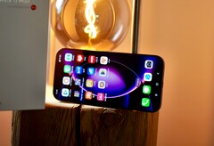 Xiaomi 17 Max har en imponerande batterikapacitet på 8 000 mAh.