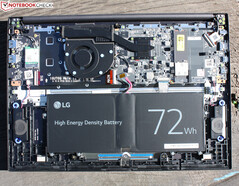 LG Ultra PC 16 (2022): tyngre standardbatteri, typiskt plastchassi