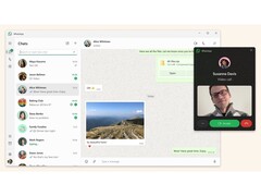 En reklambild för WhatsApp på Windows 11 som visar upp användargränssnittet för chatten mot en beigefärgad bakgrund. (Bildkälla: Microsoft Store)