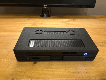 Lenovo Legion Go Laptop ventilations- och strömknappsutskärningar. (Bildkälla: u/MysteriousAlarm897 på Reddit)