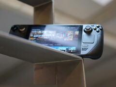 Valve Steam Deck 2, efterföljaren till Steam Deck som visas här, kommer sannolikt inte att lanseras 2027.