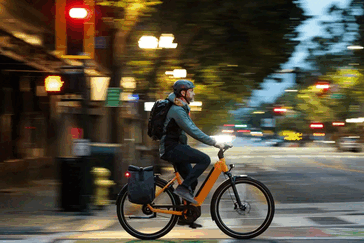 Gazelle Ultimate C380+ e-bike finns tillgänglig med både genomgående och hög ramkonfigurationer