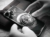 Caviar kombinerar en Apple iPhone med en Omega Seamaster. (Bildkälla: Caviar)