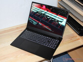 Granskning av XMG Pro 16 Studio (Mid 23): RTX 4070-bärbar dator för spelare och kreatörer