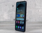Basmodellen Galaxy S27 kan behöva en annan display jämfört med Galaxy S26 på bilden här
