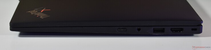 höger: 3,5 mm ljud, 3,5 mm ljud, USB-A 3.2 Gen 1, HDMI, Kensingtonlås