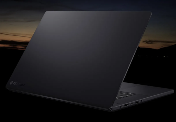 Asus ProArt 16, bakifrån