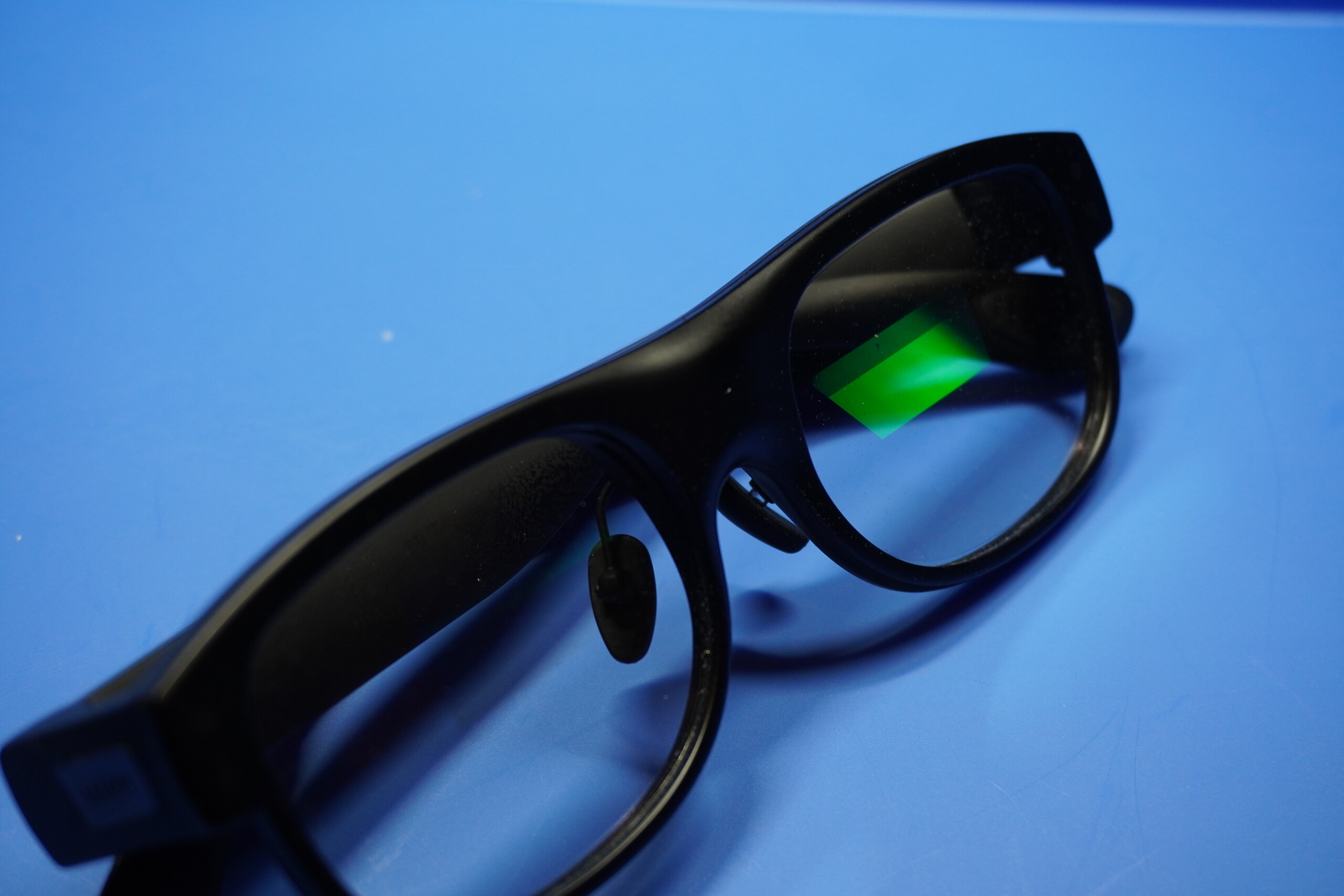 Användarnas ögon kommer att vara gröna oavsett om de vill det eller inte