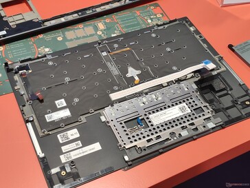 Baksidan av den nya tangentbordsramen: Tangentbordet kan tas bort från ramen om det behövs (bildkälla: Benjamin Herzig)