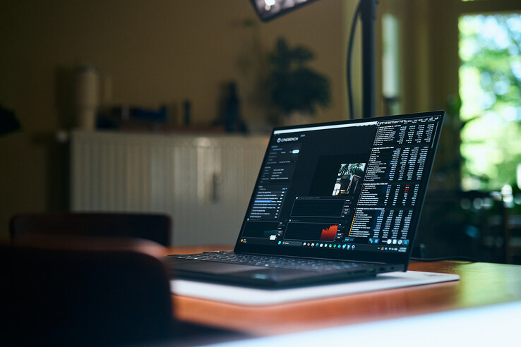 Panther Lake på prov: Razer Blade 16 kör Cinebench 2024