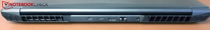 Baksida: MiniDP, USB-C 3.2 Gen 2, HDMI 2.1, LAN, strömförsörjning