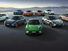 Den elektriska SUV-familjen Xiaomi YU7 i alla utföranden och färger. (Bildkälla: Xiaomi)