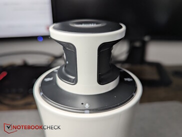 De två kamerorna är vända mot varandra