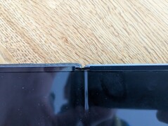 Aramidfodral jämfört med inget fodral, bulken är minimal jämfört med att inte ha något fodral alls