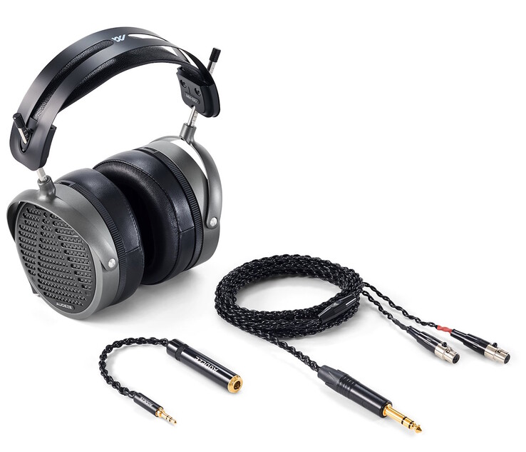 Audeze MM-520 levereras med en kabel och en kontaktadapter.