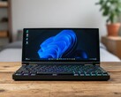 Keebmons Kickstarter-koncept kombinerar en Ryzen AI 9 HX 370-dator, en 13-tums ultravid pekskärm och ett mekaniskt tangentbord som kan bytas ut i en hopfällbar enhet