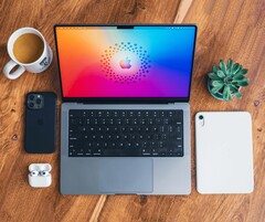 Nästa generations MacBook Pro förväntas bli lättare, men knappt märkbart tunnare.