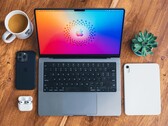 Nästa generations MacBook Pro förväntas bli lättare, men knappt märkbart tunnare.