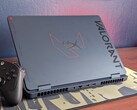 HyperX Omen 16 Valorant Edition ser fantastisk ut, men de mörka ytorna drar till sig fingeravtryck som aldrig förr
