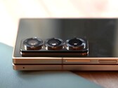 En läckande källa ger nya ledtrådar om funktionerna i Galaxy Z Fold7 och Galaxy Z Flip7. Det här fotot visar den nuvarande Samsung Special Edition. (Bildkälla: Ben's Gadget Reviews)