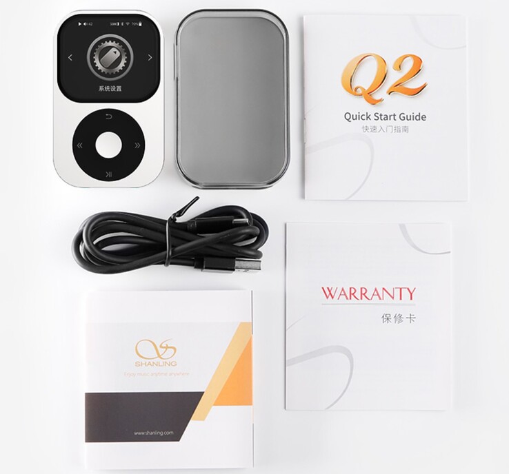 Shanling Q2 DAP levereras med ett fodral, en USB-kabel och en bruksanvisning.