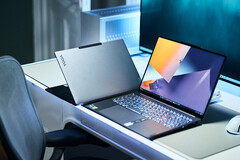 Efterföljaren till Lenovo Yoga Pro 9i som vi nyligen recenserade har läckt ut, och den kommer att packa upp till en RTX 5070 Laptop GPU. (Bildkälla: Notebookcheck)