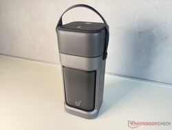 Kompakt, lätt och med bärhandtag