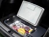 Model Y TesFridge monteras under bagageluckan och kan drivas med ström från 12V-uttaget. (Bildkälla: AcoPower)