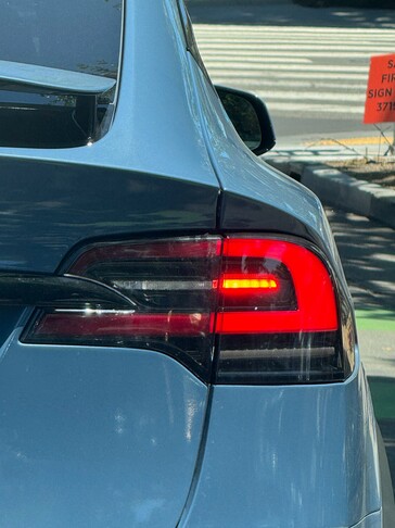 Ny blå färg på Model X