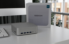 Geekom A9 Max med AMD Ryzen AI 9 HX 370 och 32 GB DDR5 RAM. (Bildkälla: Notebookcheck)