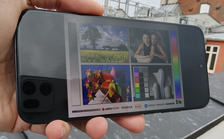 Användning utomhus: Motorola Moto G67