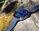 Garmin och Samsung smartklockor (Galaxy Watch 8 på bilden) påverkas av undersökningen (Bildkälla: Benedikt Winkel, Notebookcheck)
