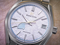 En närbild av urtavlan på den nya Grand Seiko SBGA21.