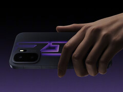 Ace 6 Ultra kommer att lanseras senare i april 2026. På bilden: en kampanjbild som visar baksidan av telefonen.