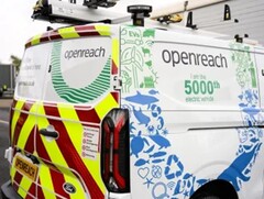 En specialdesignad Openreach EV som markerar företagets 5.000:e elektriska skåpbil på vägarna i Storbritannien (Bildkälla: Openreach)