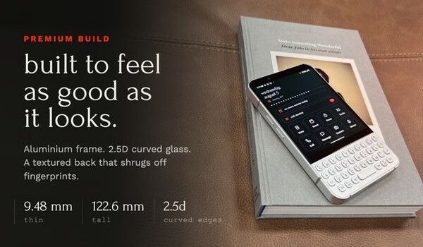 Minimal Phone 2 är mindre än sin föregångare men har bättre specifikationer.