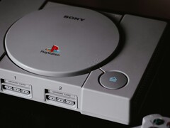Sony lanserade den första PlayStation-konsolen i december 1994.