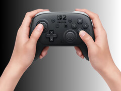 Nintendo Switch 2 Pro Controller som utsätts för teardown visas i händerna (Bildkälla: Nintendo of America med redigeringar)