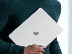 Surface Laptop 13-tums är den minsta bärbara datorn som Microsoft för närvarande säljer.