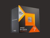 En rendering av detaljhandelsförpackningen för en AMD Ryzen 7 7000-serie X3D CPU