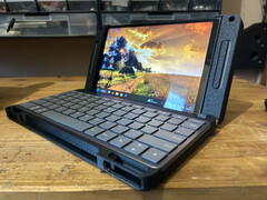 Den slimmade dockningslösningen Legion Go saknar extra batterier. (Bildkälla: u/MysteriousAlarm897)