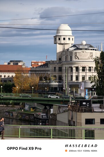Oppo Find X9 Pro med 10x zoom och telelins.