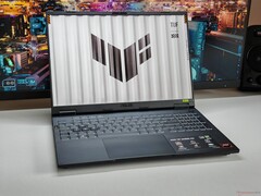 Asus TUF Gaming A16 (bildkälla: Notebookcheck)