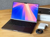 MacBook Pro med OLED-skärm kan komma ut på marknaden redan i slutet av nästa år. (Bildkälla: Notebookcheck)