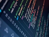 Närbild på en skärm som visar Python-källkod markerad i färg